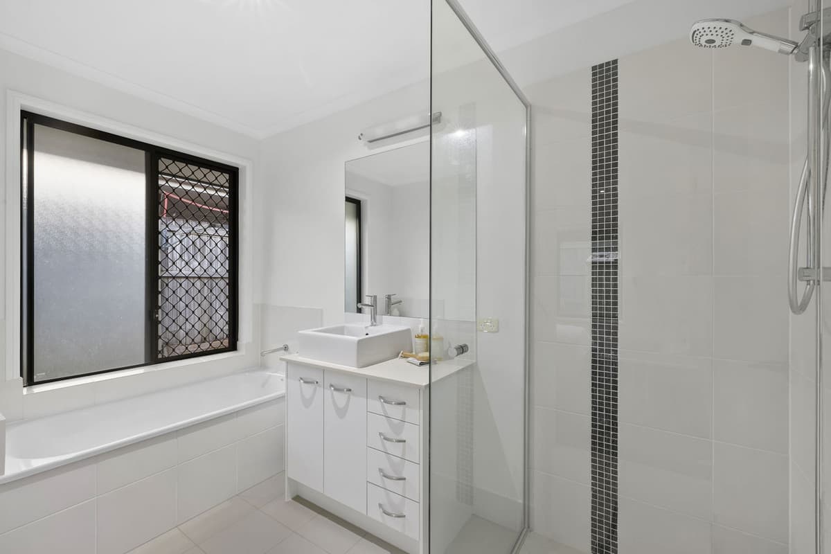 9 Feathertail Place, Gumdale QLD 4154, Gumdale - Thumbnail 3