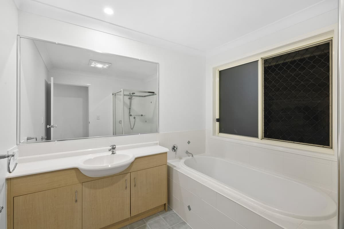 35 Underwood Street, Wakerley QLD 4154, Wakerley - Thumbnail 3