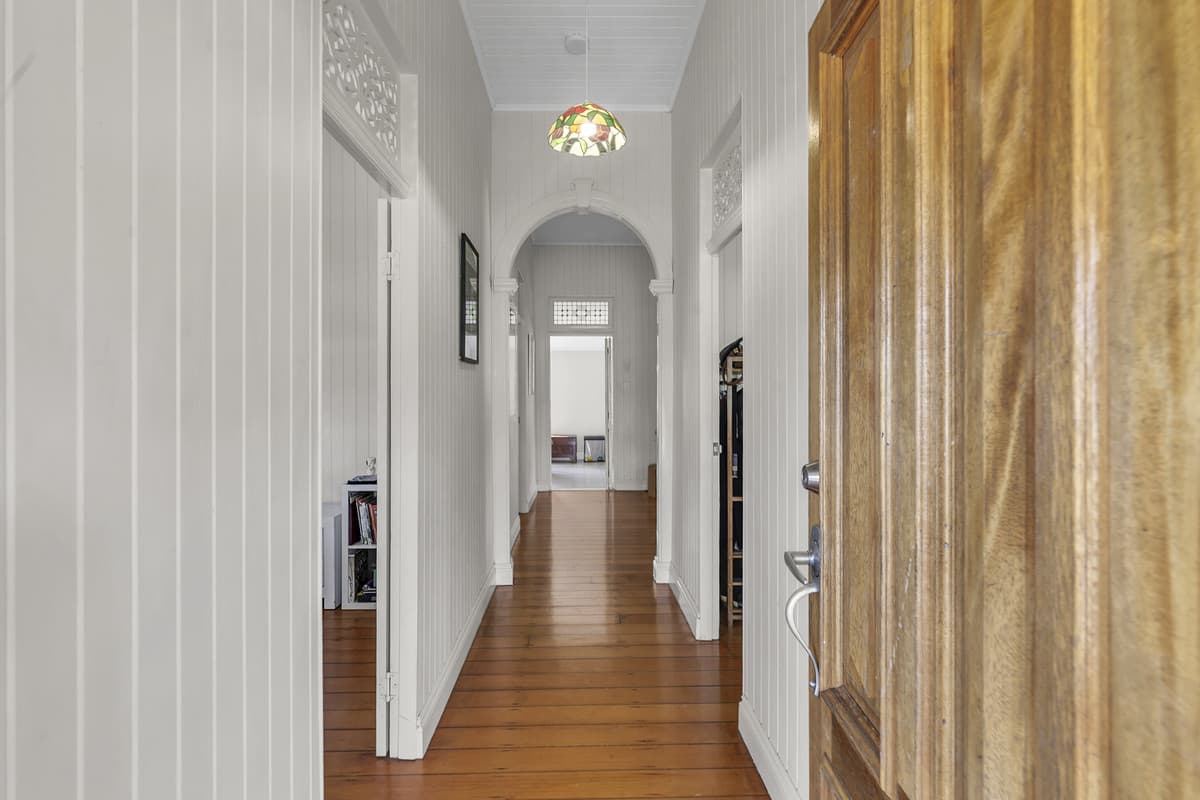 27 Pelican Street, North Ipswich QLD 4305, North Ipswich - Thumbnail 4