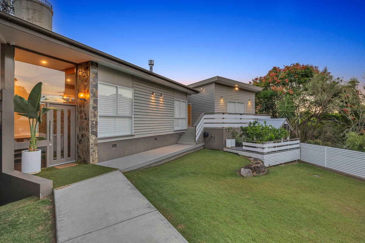 8 Tower Street, Eastern Heights QLD 4305, Eastern Heights - Thumbnail 2