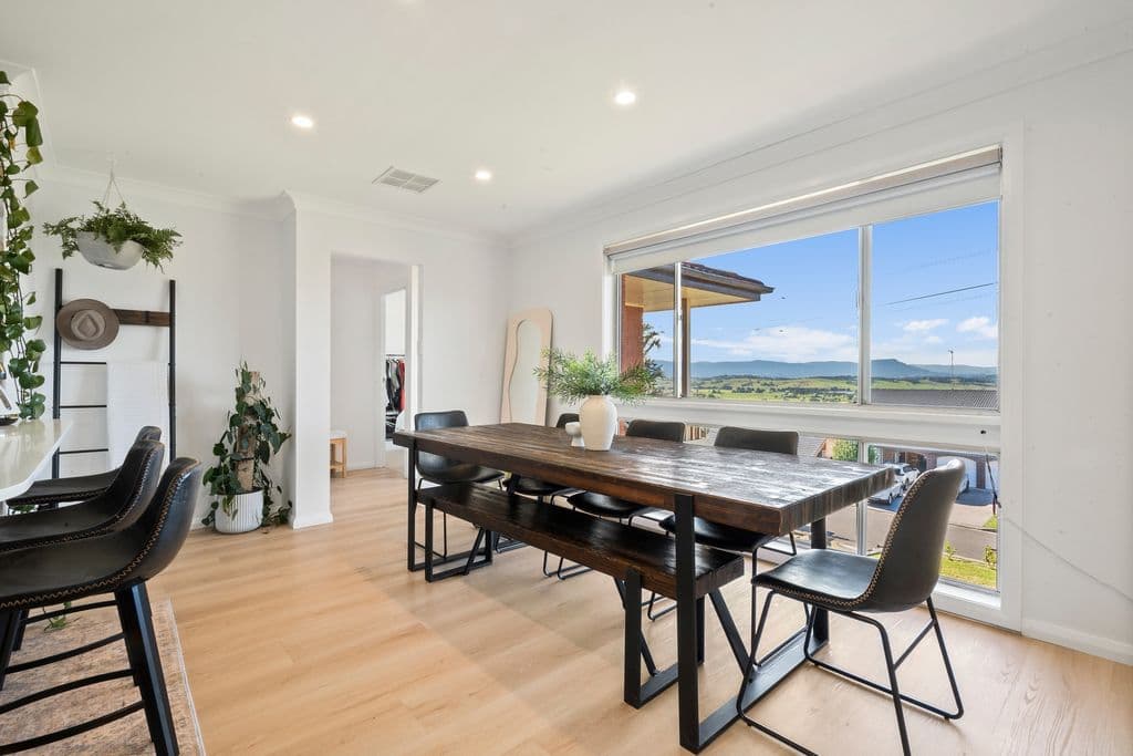24 Scenic Crescent, Albion Park - Thumbnail 2