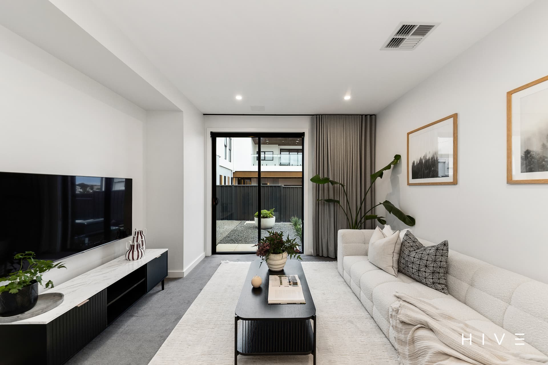 3 McDonagh Crescent, Whitlam, Whitlam - Thumbnail 7