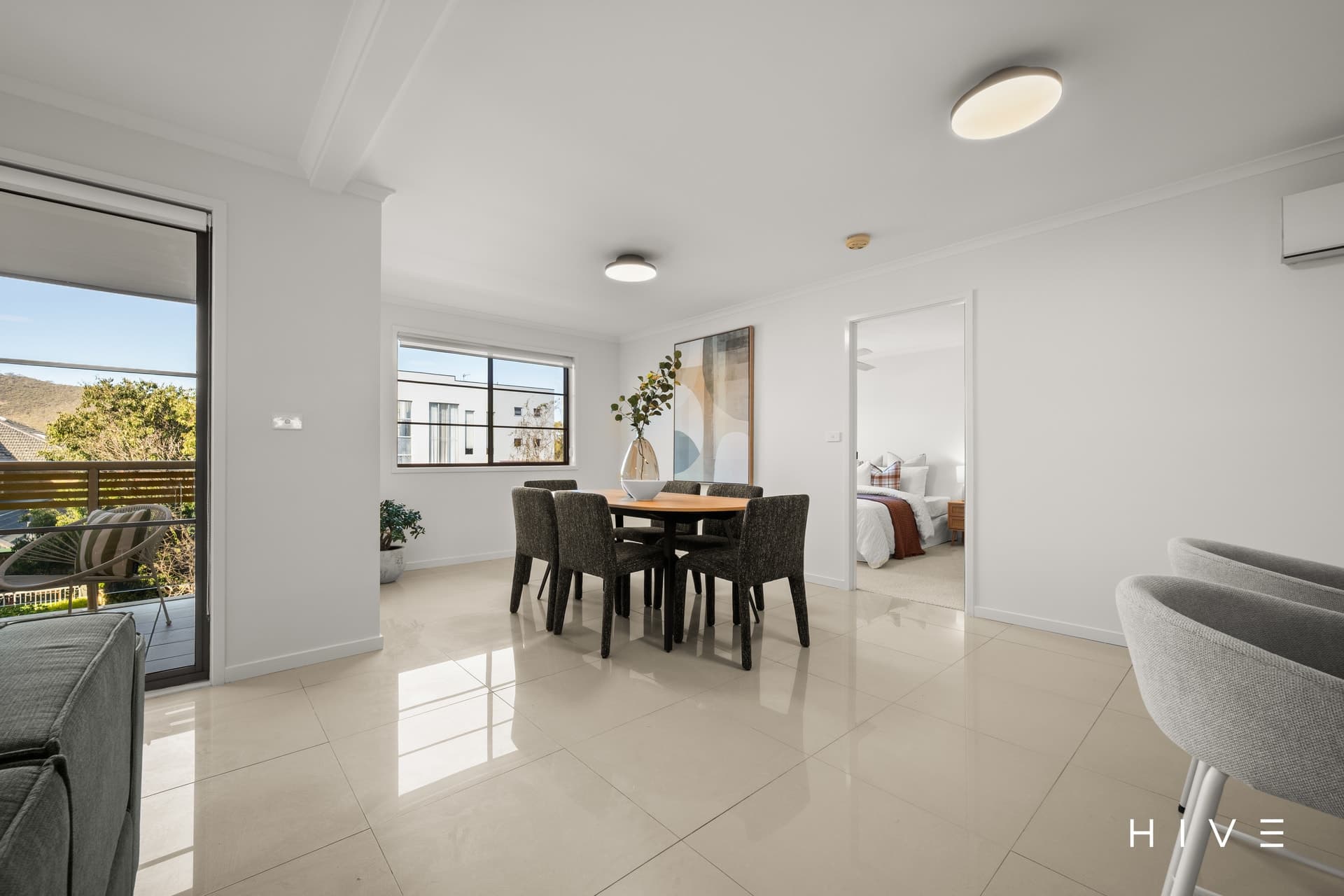 61/28 Torrens Street, Braddon, Braddon - Thumbnail 8