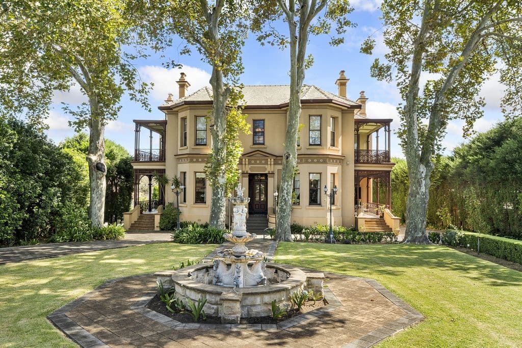 213C Burwood Road, Burwood - Image 1