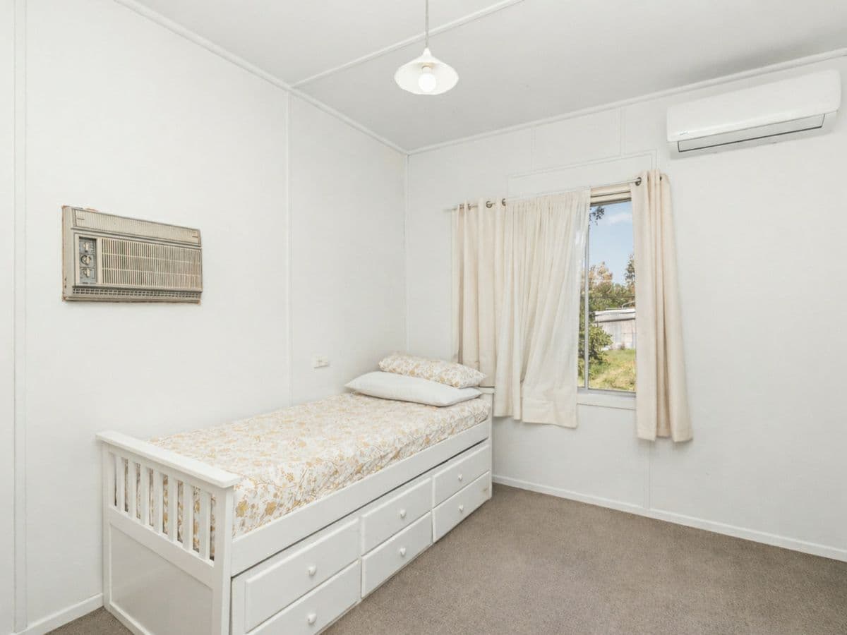 20 Grosvenor Street, NARRANDERA, Narrandera - Thumbnail 5