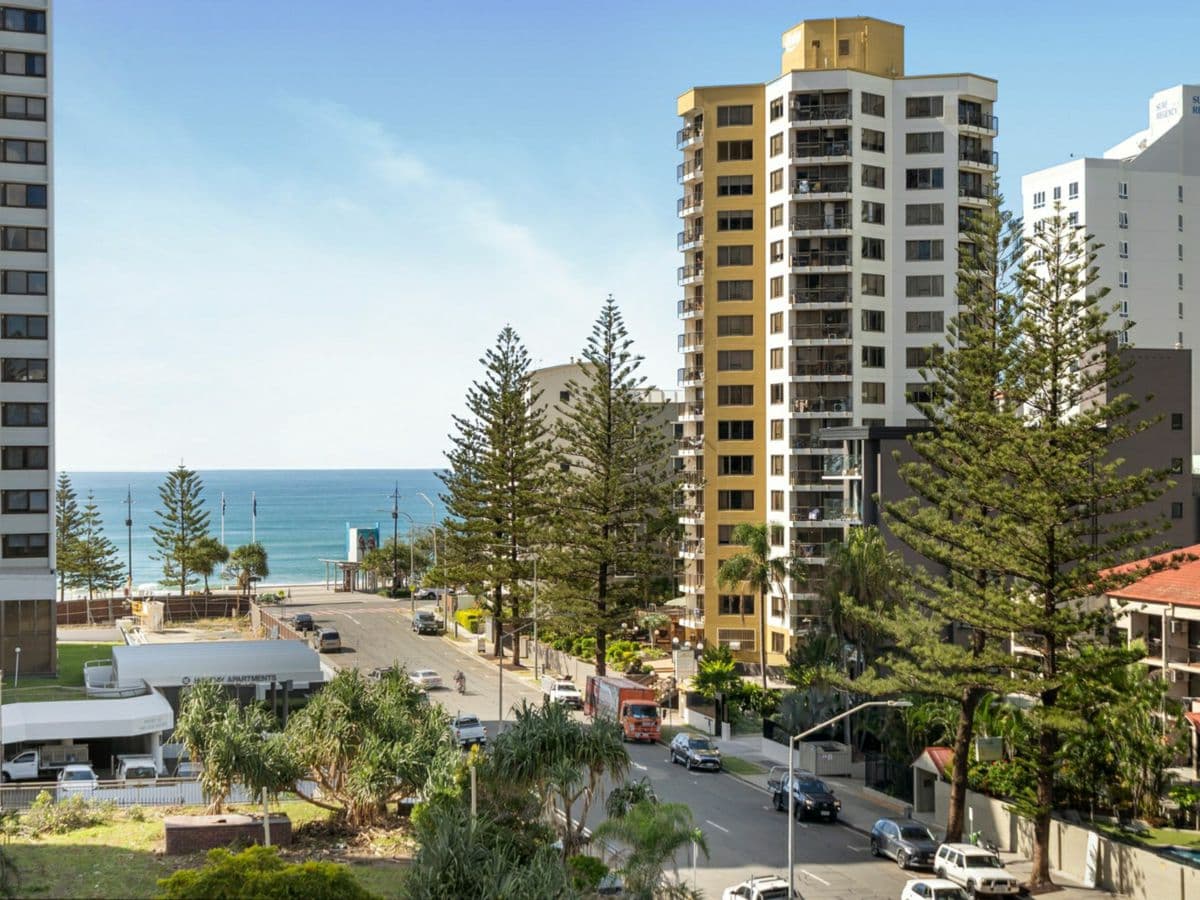55/3049 Surfers Paradise Boulevard, SURFERS PARADISE, Surfers Paradise - Thumbnail 8