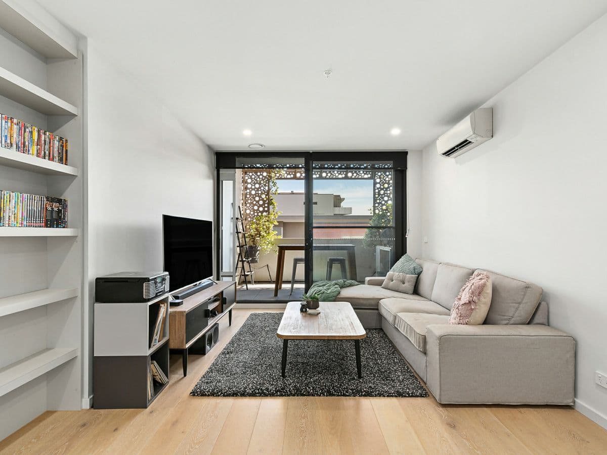 203/5 Beavers Road, NORTHCOTE, Northcote - Thumbnail 2