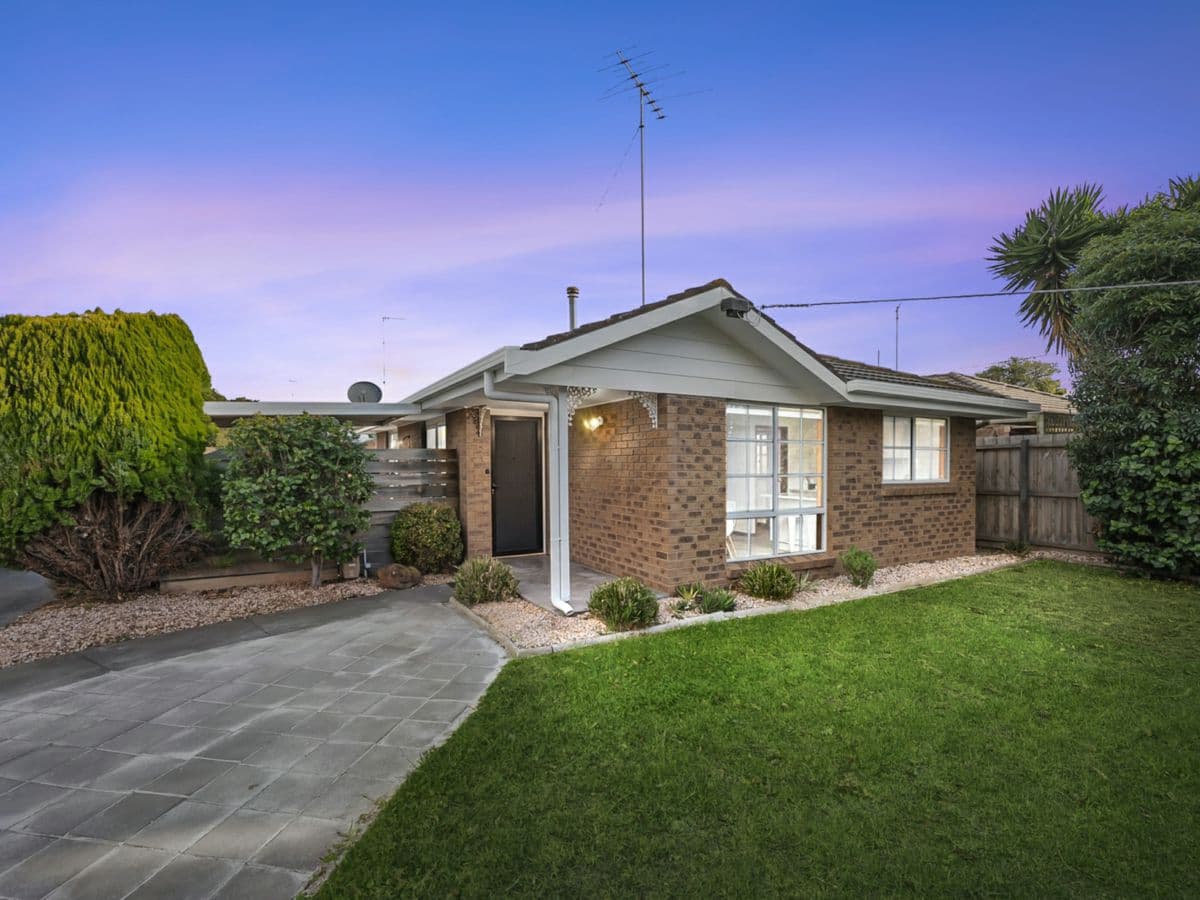 1/22 Hickey Street, WHITTINGTON, Whittington - Image 1