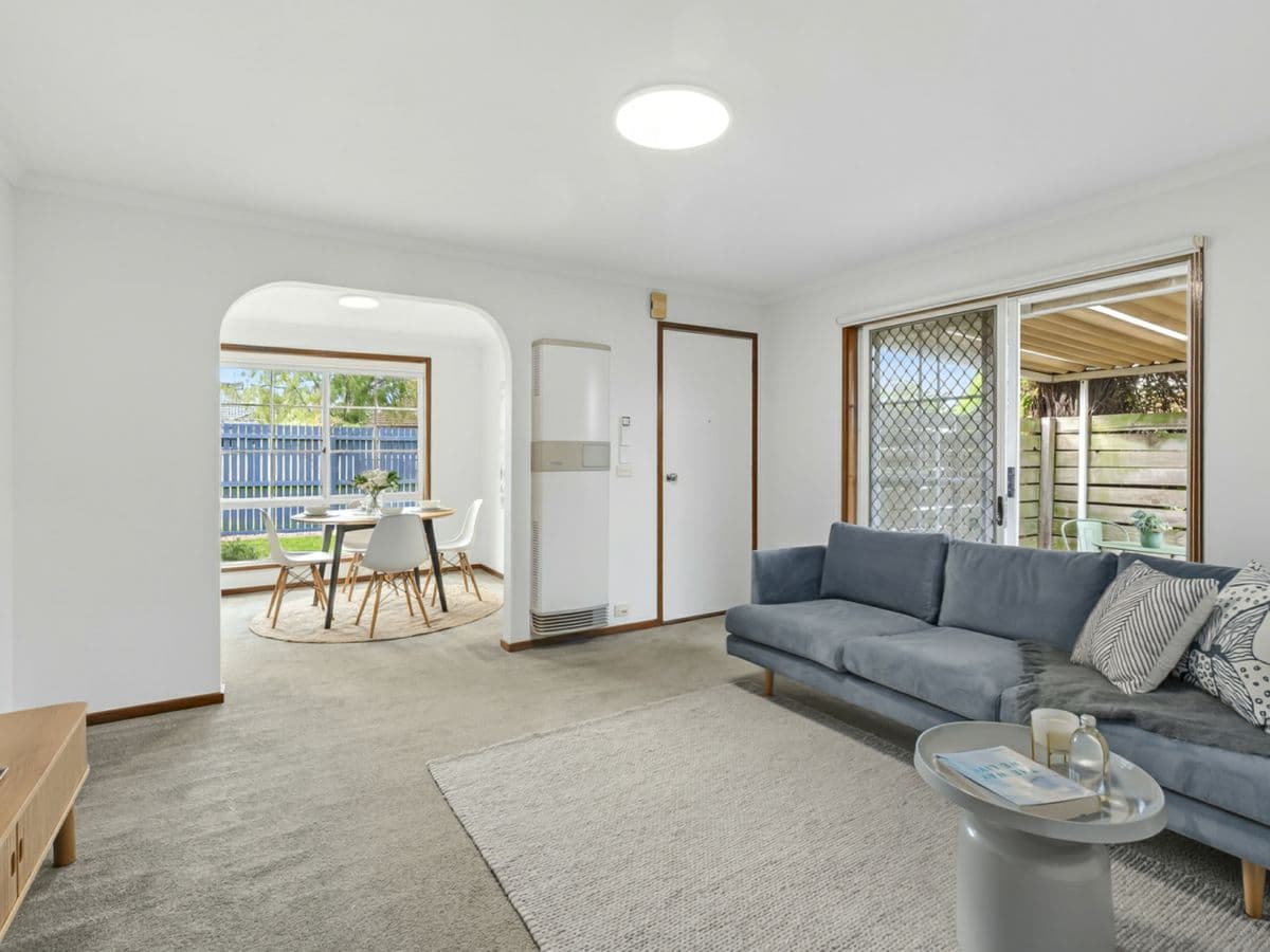 1/22 Hickey Street, WHITTINGTON, Whittington - Thumbnail 3