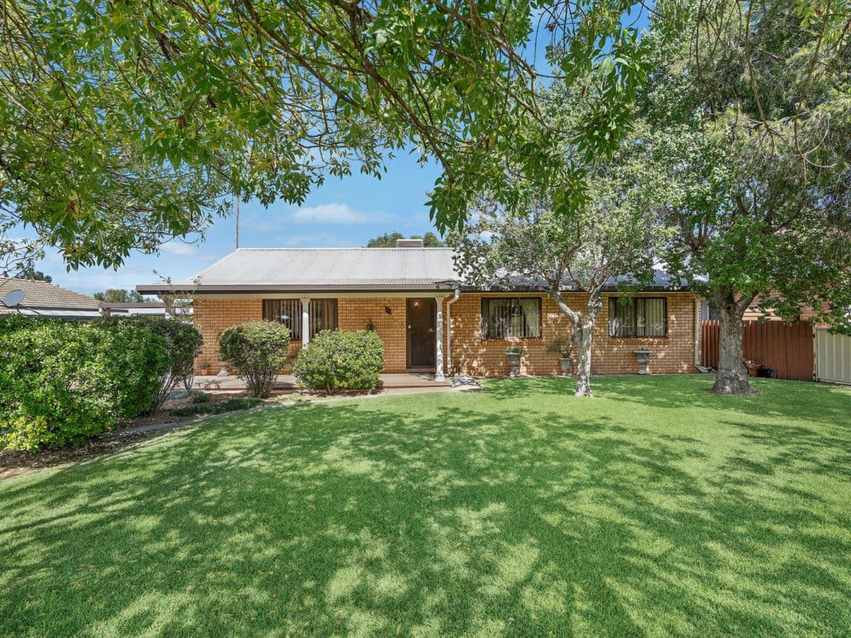 44 McDonnell Street, FORBES, Forbes - Thumbnail 2