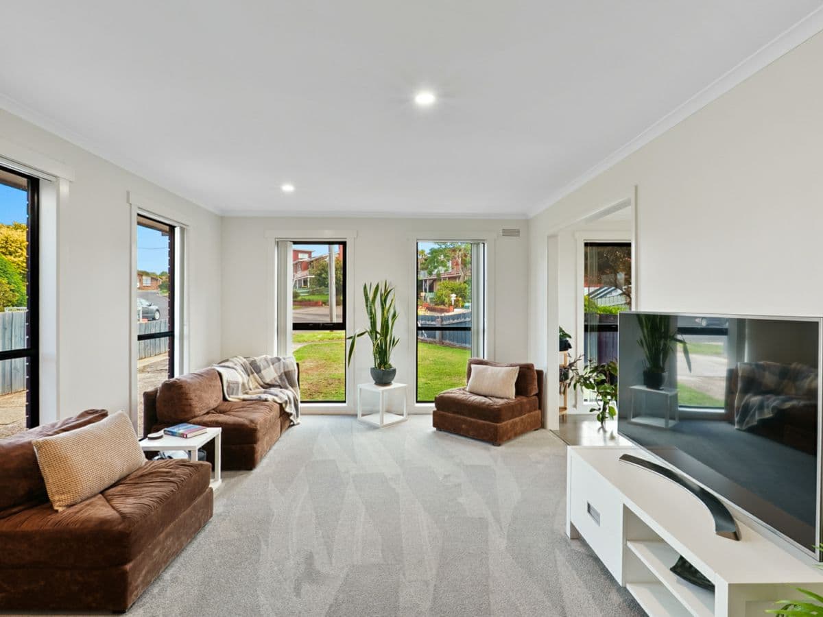 10 Sharon Court, DEVONPORT, Devonport - Thumbnail 5
