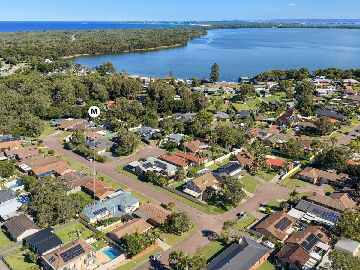 1/2 Rodney Close, LAKE MUNMORAH, Lake Munmorah - Image 1
