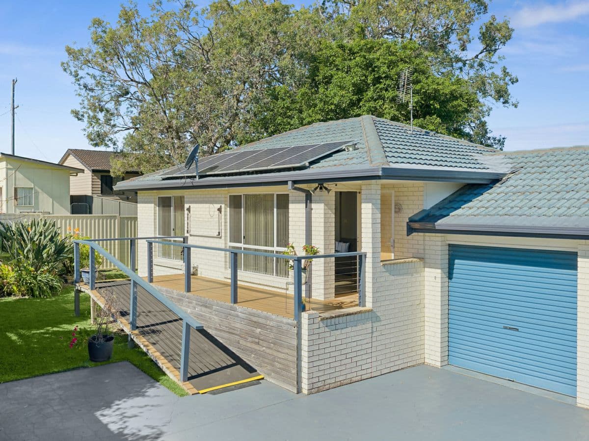 1/2 Rodney Close, LAKE MUNMORAH, Lake Munmorah - Thumbnail 2