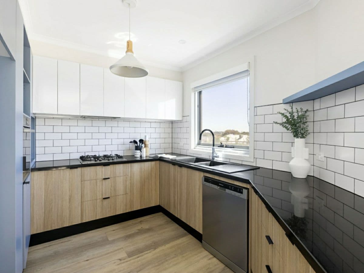 8/111 Beaconsfield Parade, NORTHCOTE, Northcote - Thumbnail 7