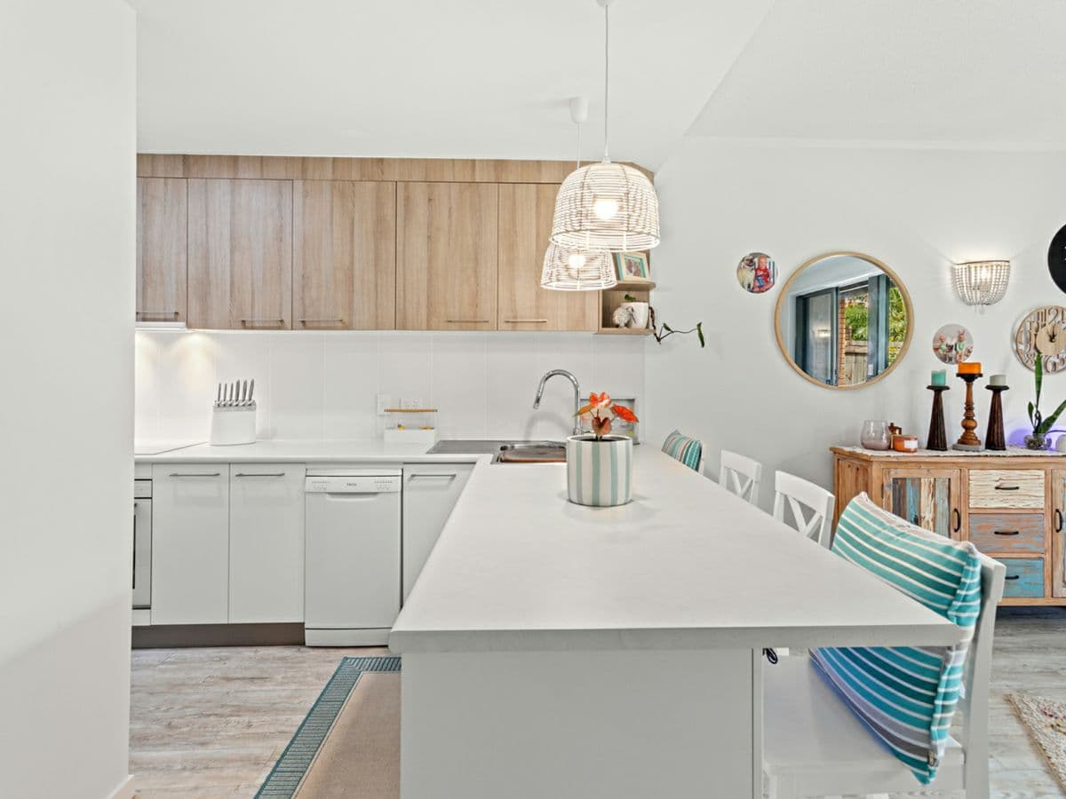 1/2 Lewis Street, AIRLIE BEACH, Airlie Beach - Thumbnail 4