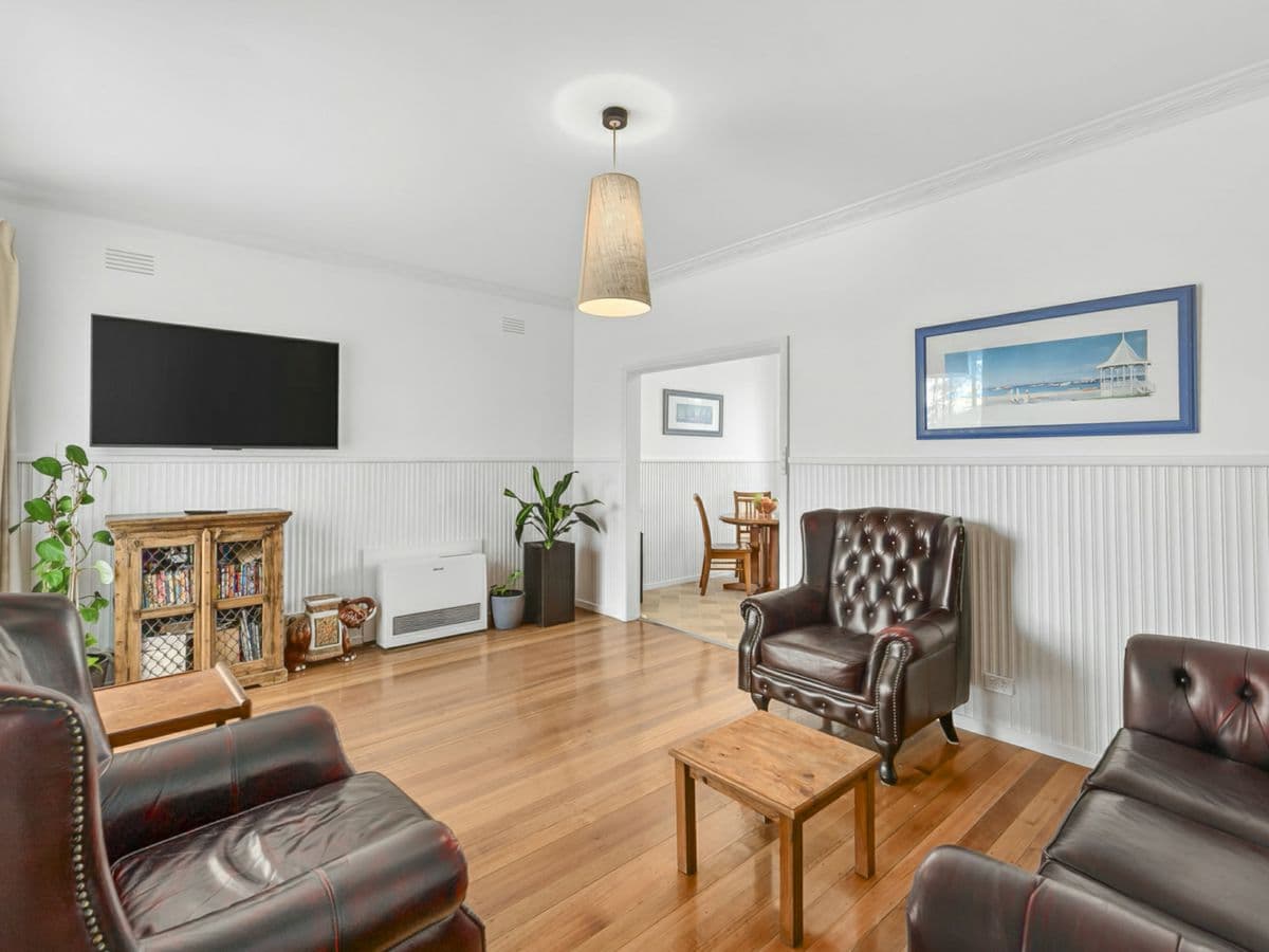 35 Libau Avenue, BELL PARK, Bell Park - Thumbnail 2