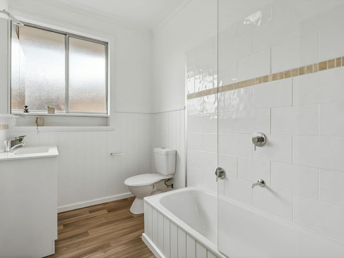 35 Libau Avenue, BELL PARK, Bell Park - Thumbnail 5