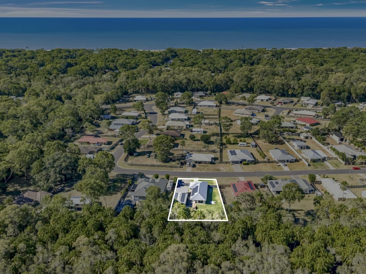 37 Regency Road, MOORE PARK BEACH, Moore Park Beach - Thumbnail 2