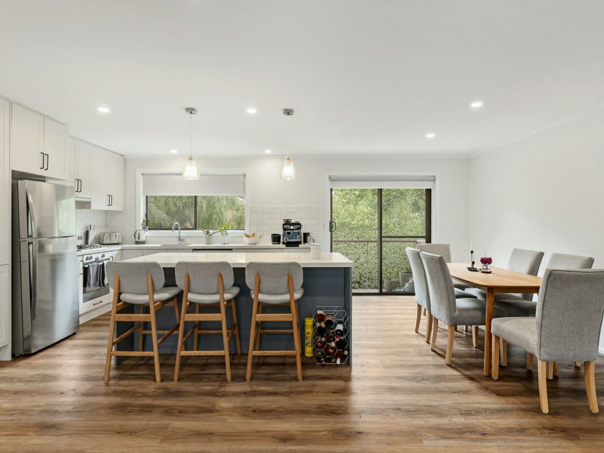 9 Collins Grove, CROYDON NORTH, Croydon North - Thumbnail 2