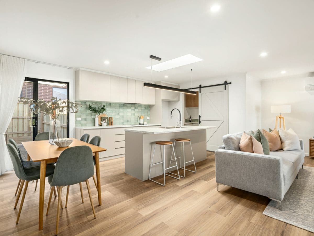 4 Sophie Street, KILSYTH, Kilsyth - Thumbnail 3
