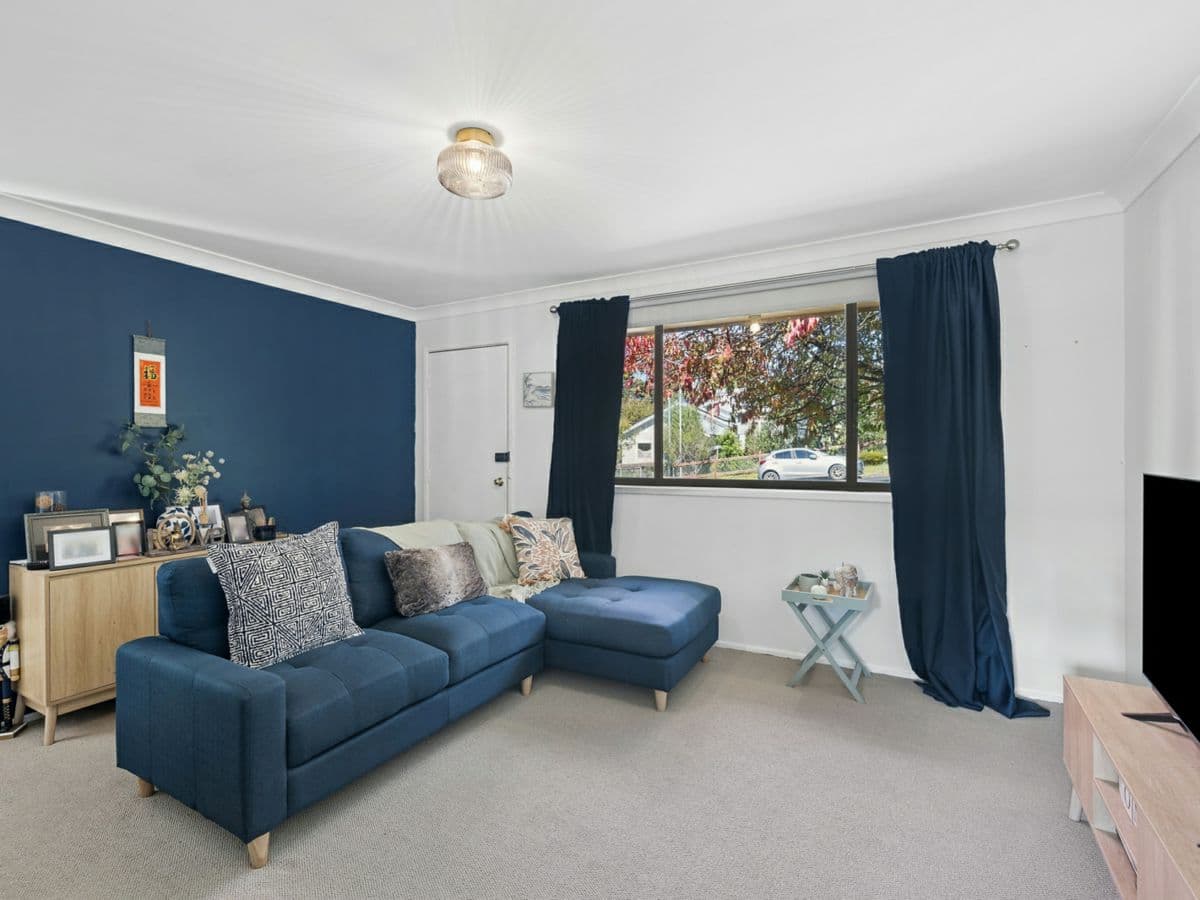 59 Backhouse Street, WENTWORTH FALLS, Wentworth Falls - Thumbnail 2