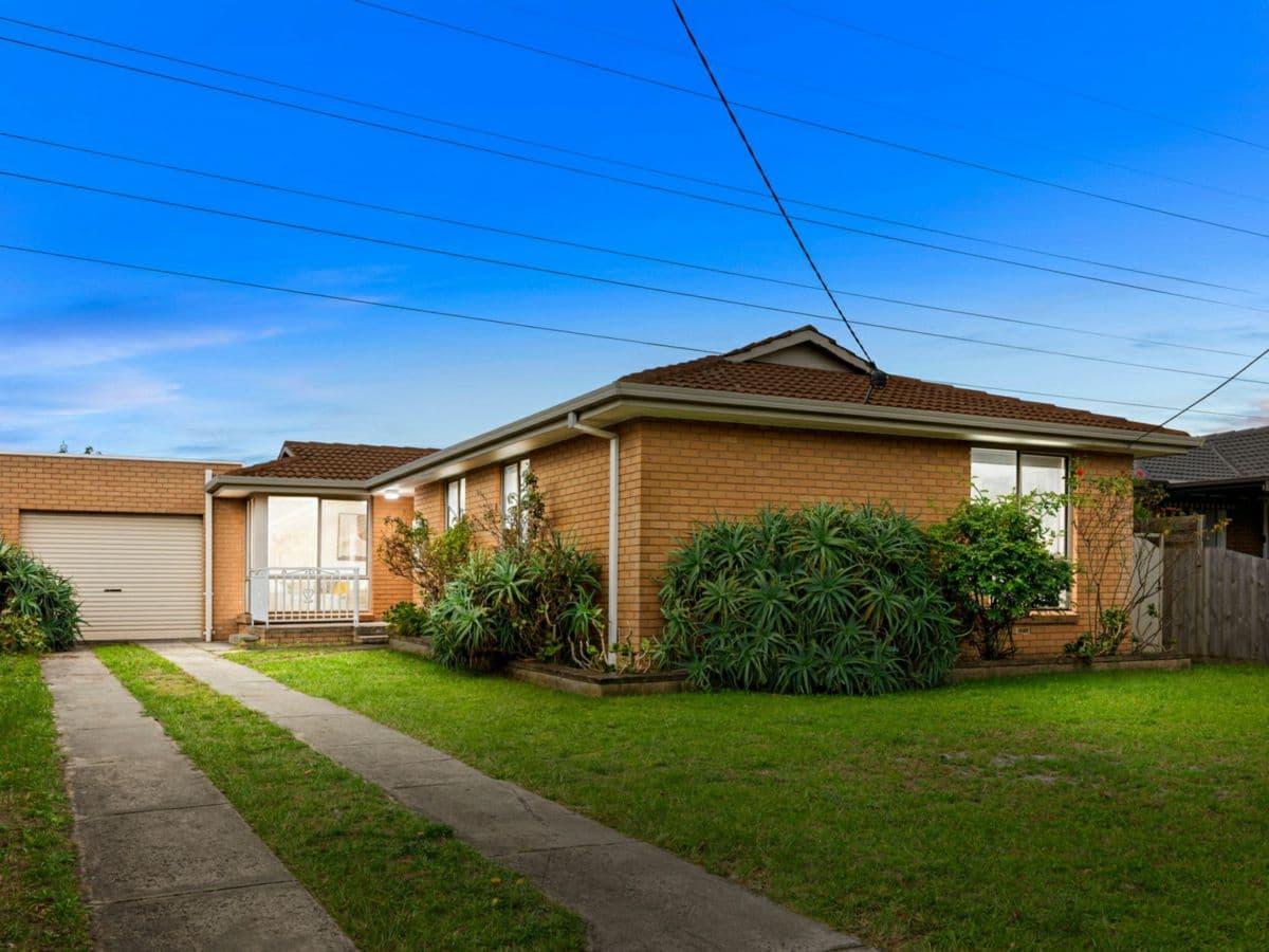 13 Rosewall Place, CLARINDA, Clarinda - Image 1