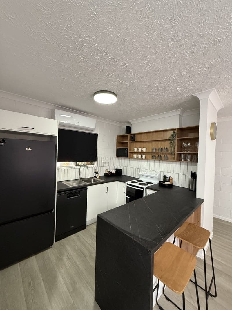 17/7-13 Mcilwraith Street, SOUTH TOWNSVILLE, South Townsville - Thumbnail 3