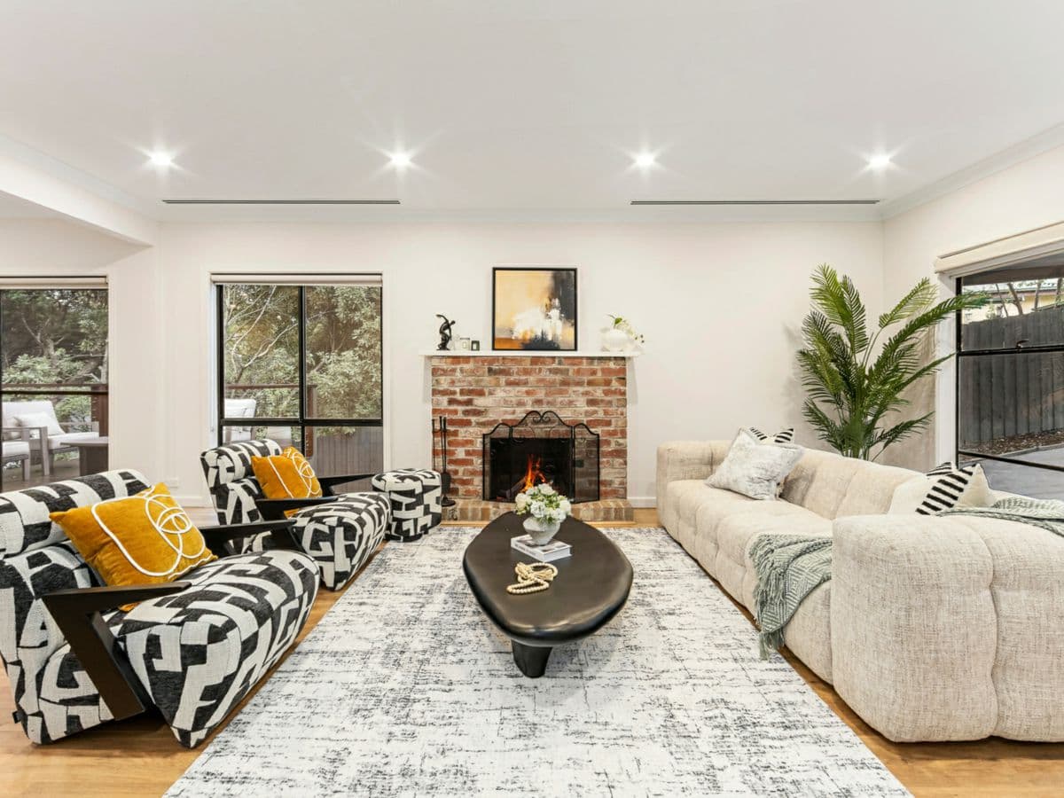 33 Velma Grove, RINGWOOD EAST, Ringwood East - Thumbnail 2