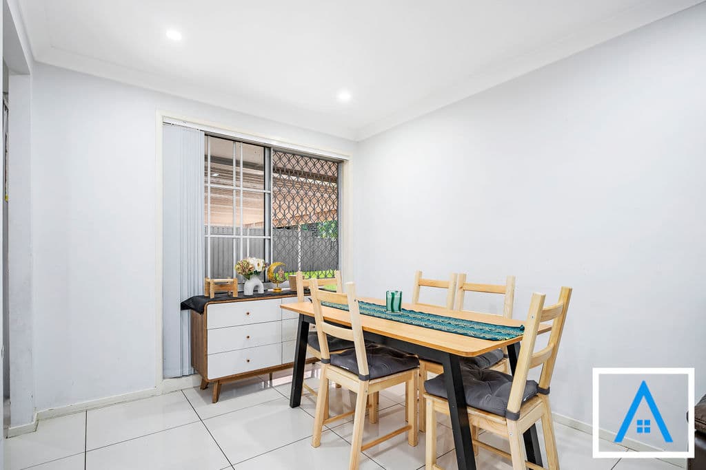 6B Evelyn Street, Macquarie Fields, NSW, 2564, Macquarie Fields - Thumbnail 3