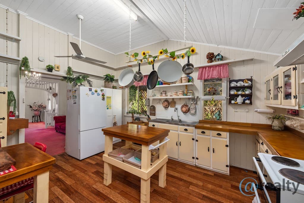1 Edward Street, Pittsworth, QLD, 4356, Pittsworth - Thumbnail 2