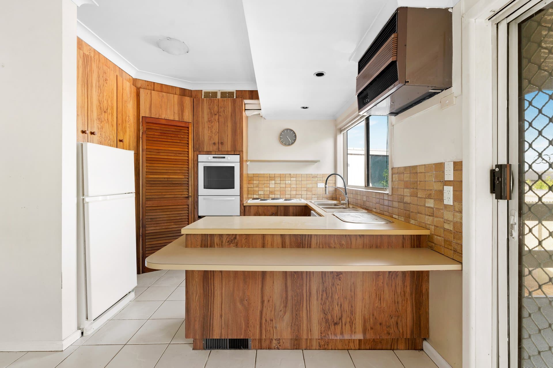 2 Edgevale Road, Bulleen - Thumbnail 3