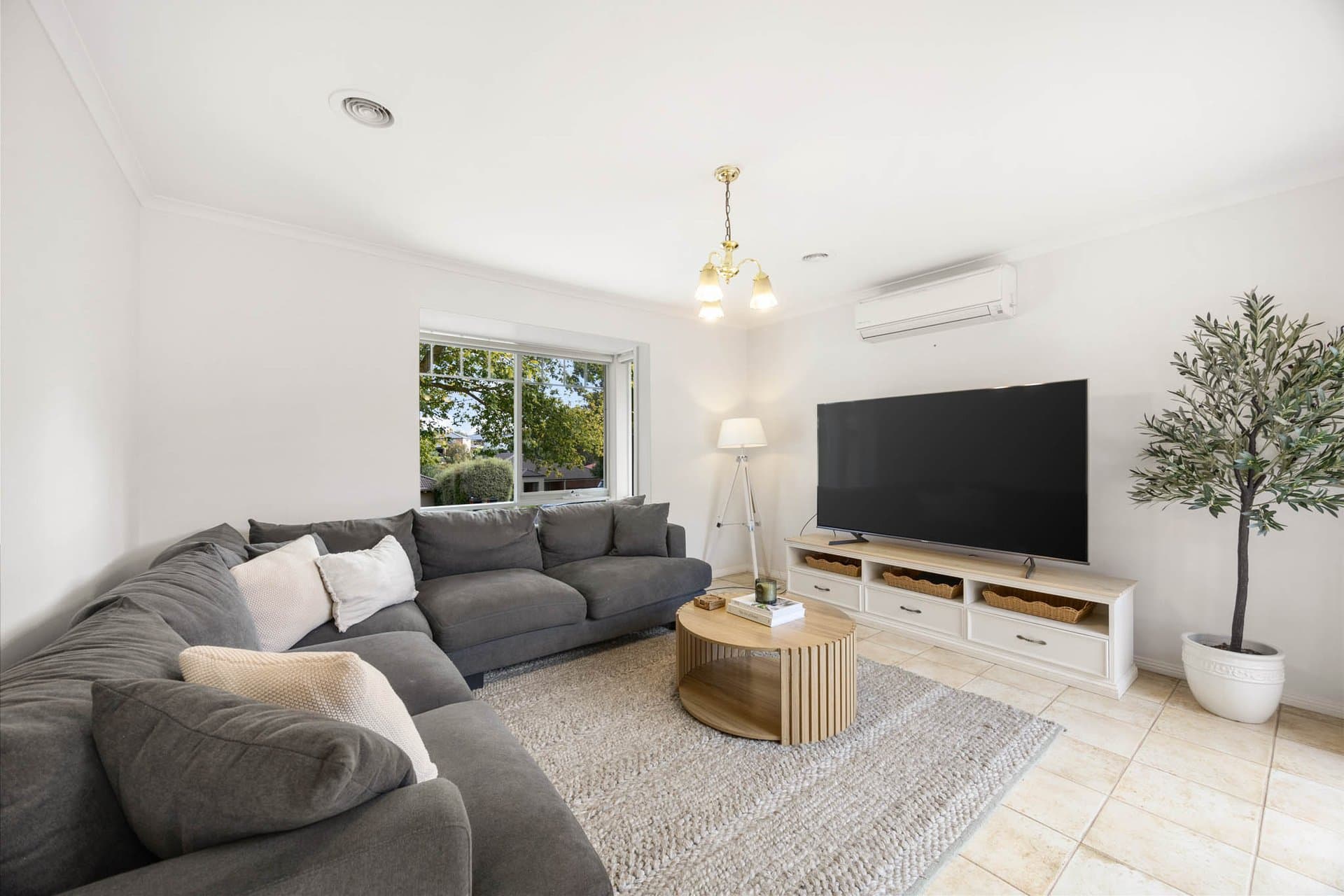 44 The Boulevard, Gisborne - Thumbnail 2