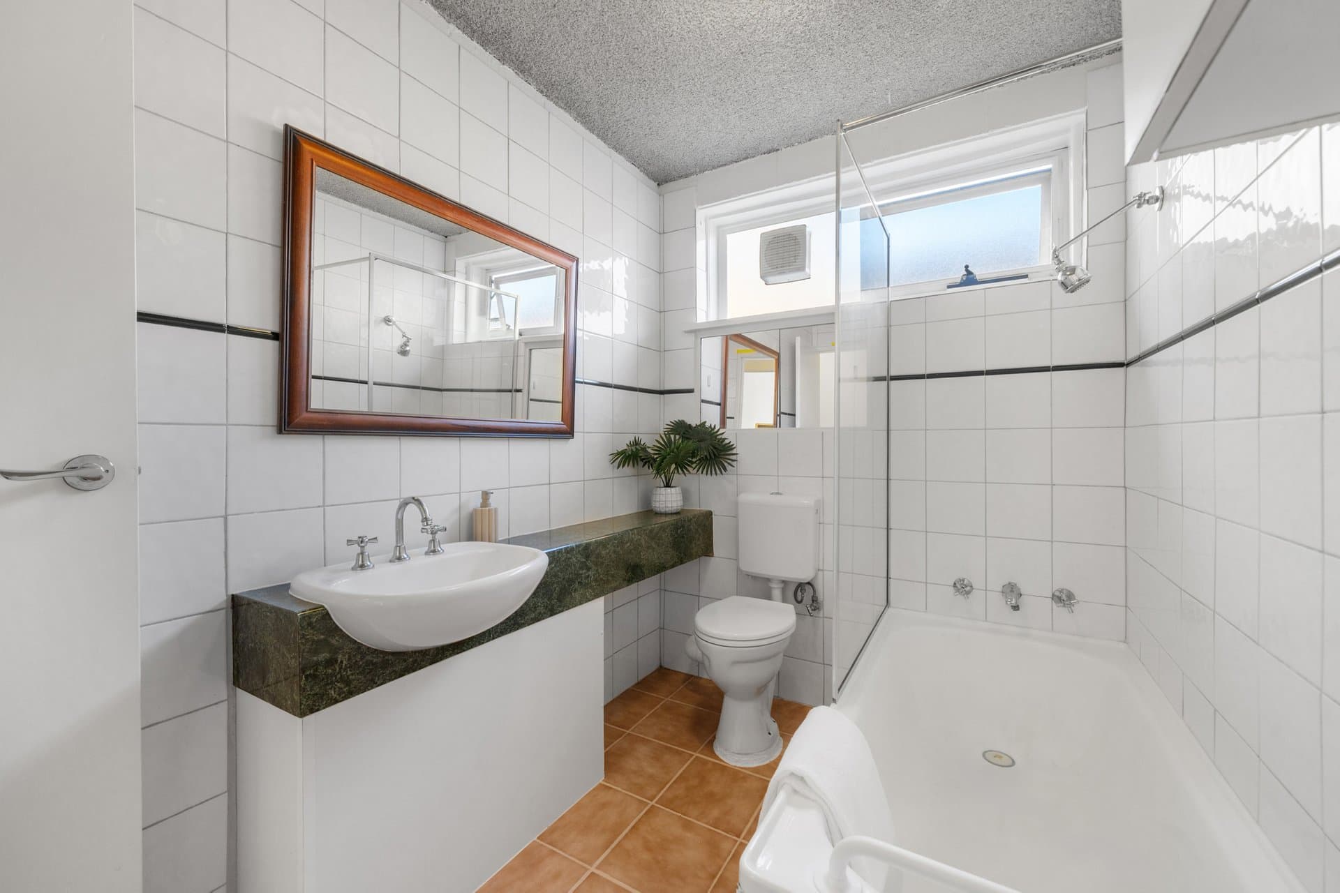 1/823 Rathdowne Street, Carlton North - Thumbnail 4