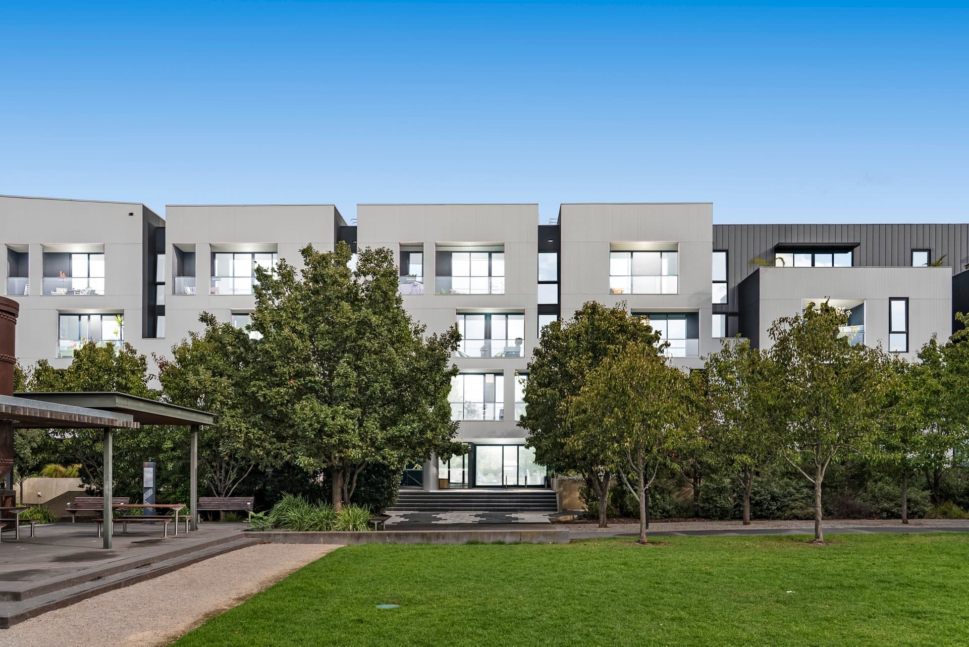 17/9 Hewitt Avenue, Footscray - Image 1