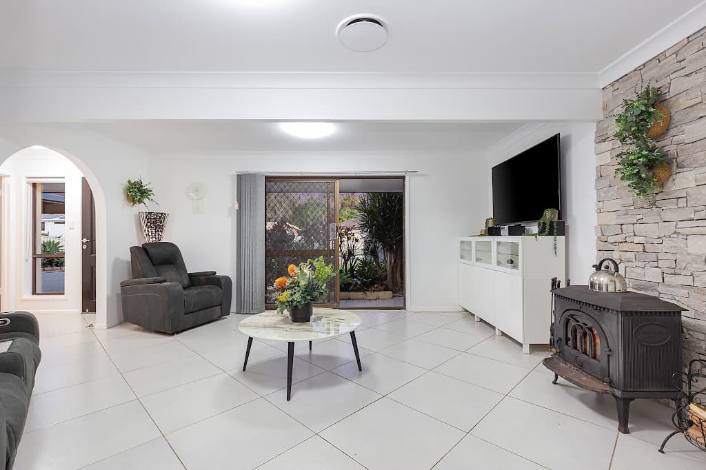 4 Sandra Court, Redland Bay, QLD, 4165, Redland Bay - Thumbnail 4