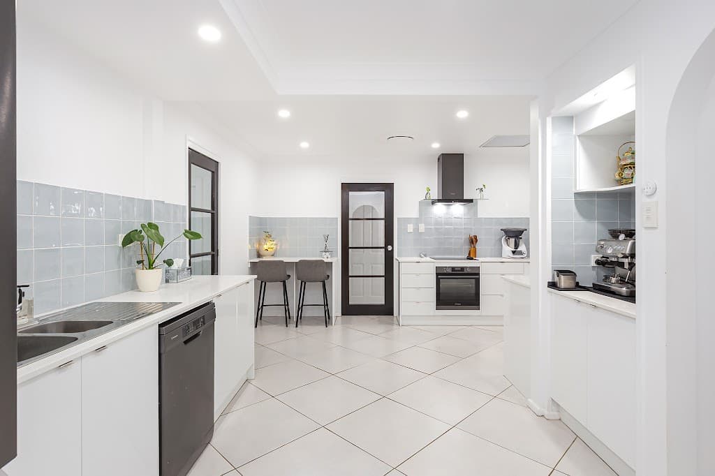 4 Sandra Court, Redland Bay, QLD, 4165, Redland Bay - Thumbnail 8