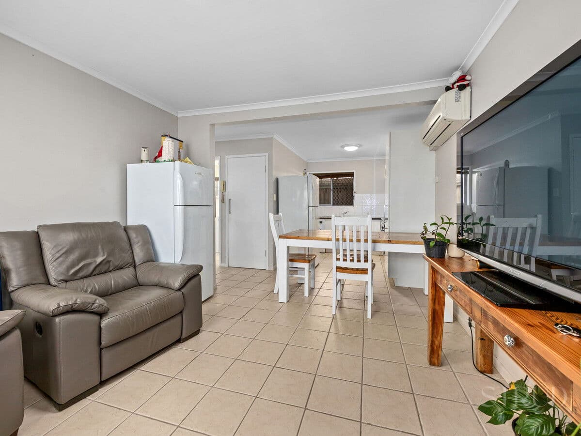 2 / 23 Darrambal Street, Chevron Island QLD 4217, Surfers Paradise - Thumbnail 5