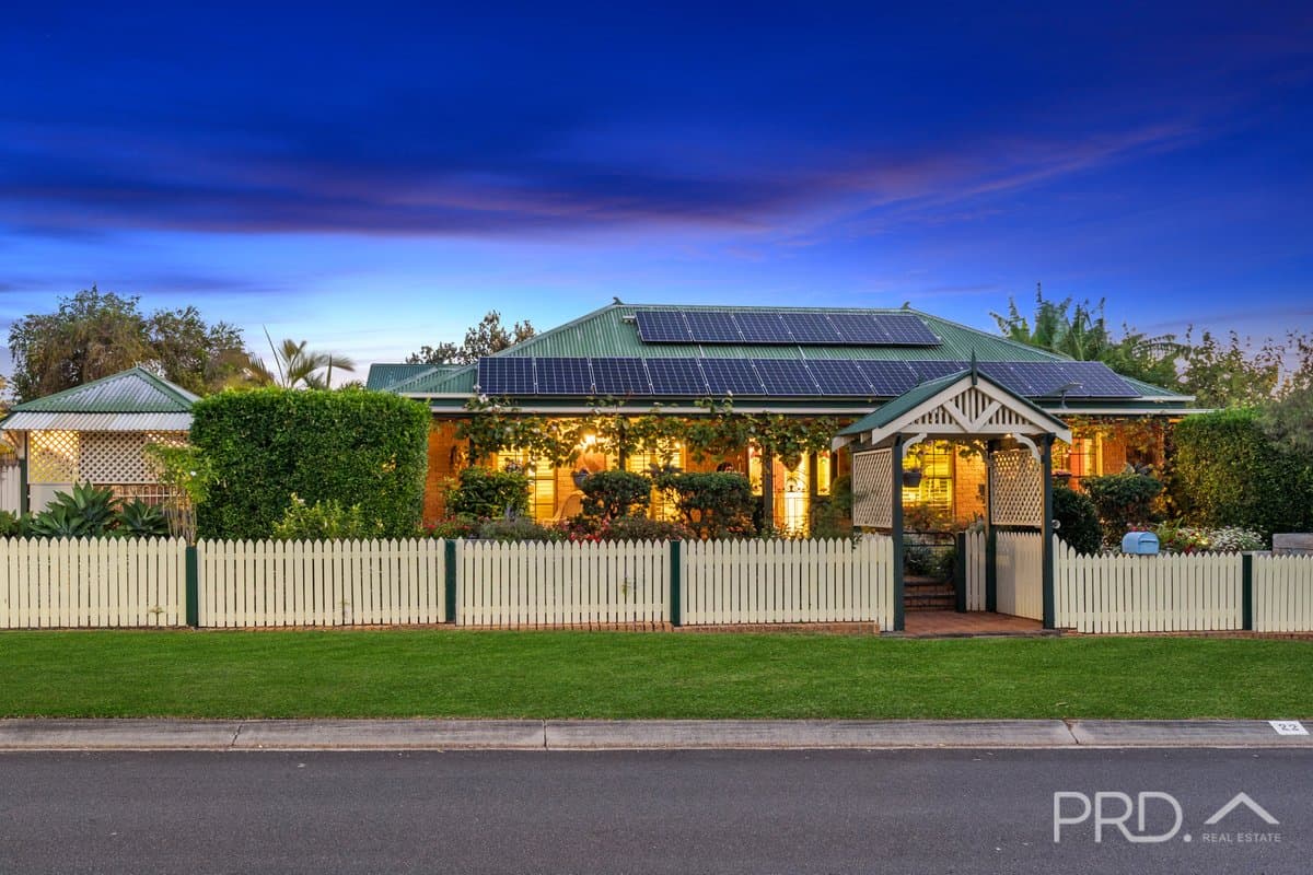 22 TRAFALGAR Drive, VICTORIA POINT QLD 4165, Victoria Point - Image 1