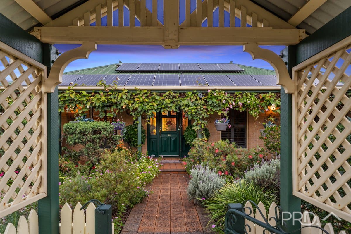 22 TRAFALGAR Drive, VICTORIA POINT QLD 4165, Victoria Point - Thumbnail 6