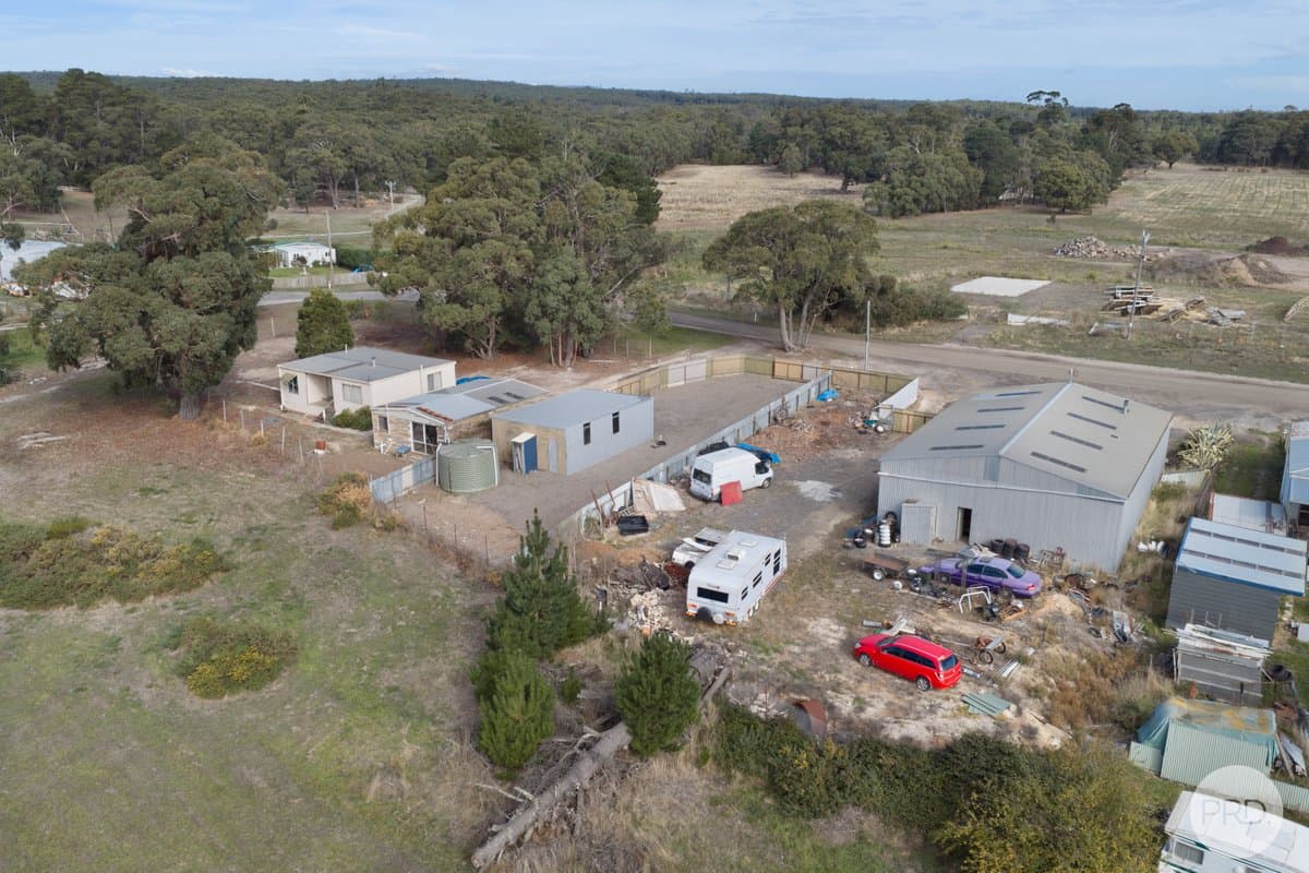 207-209 Elsworth St East, CANADIAN VIC 3350, Canadian Property Image - Thumbnail 2