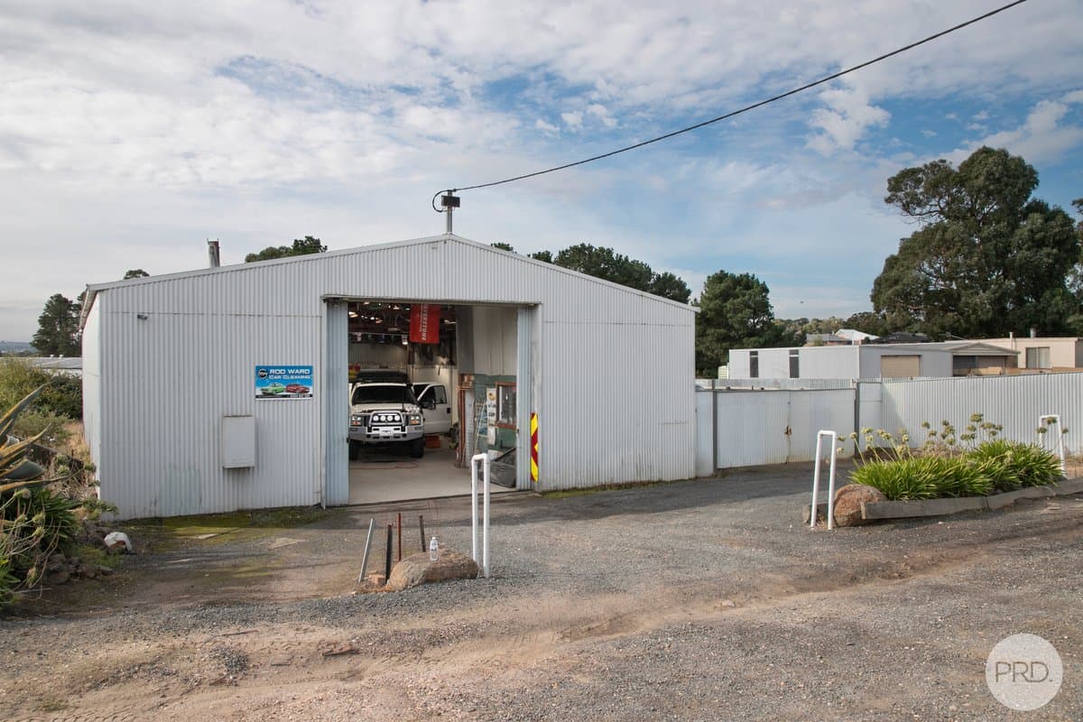 207-209 Elsworth St East, CANADIAN VIC 3350, Canadian Property Image - Thumbnail 3