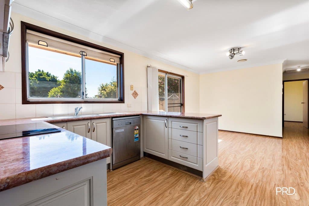 5 & 5A Holt Court, PENRITH NSW 2750, Penrith - Thumbnail 4