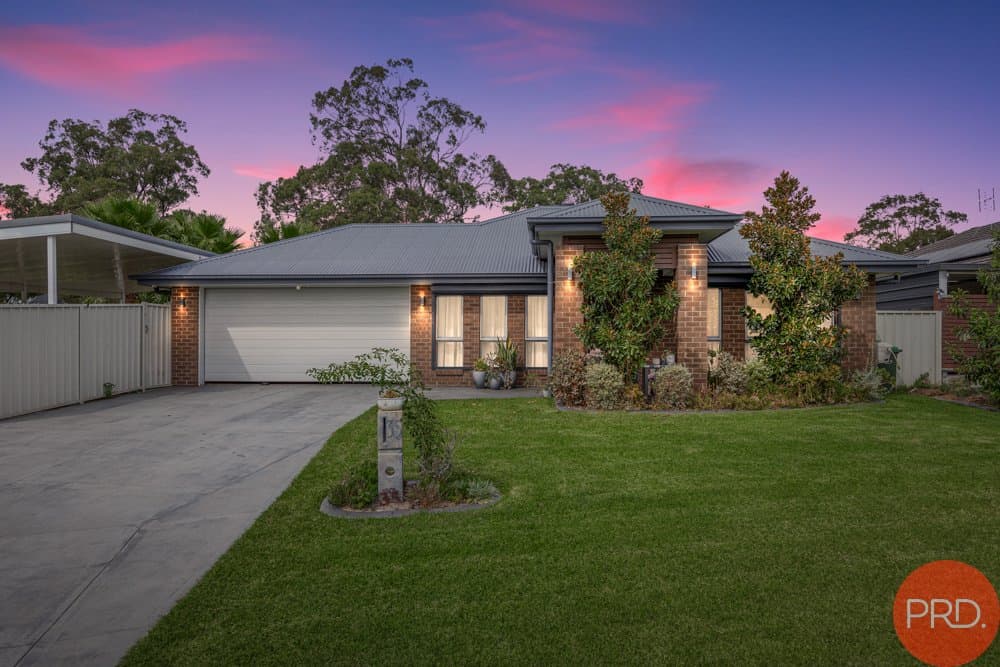 35 Sapphire Drive, RUTHERFORD NSW 2320, Rutherford - Image 1