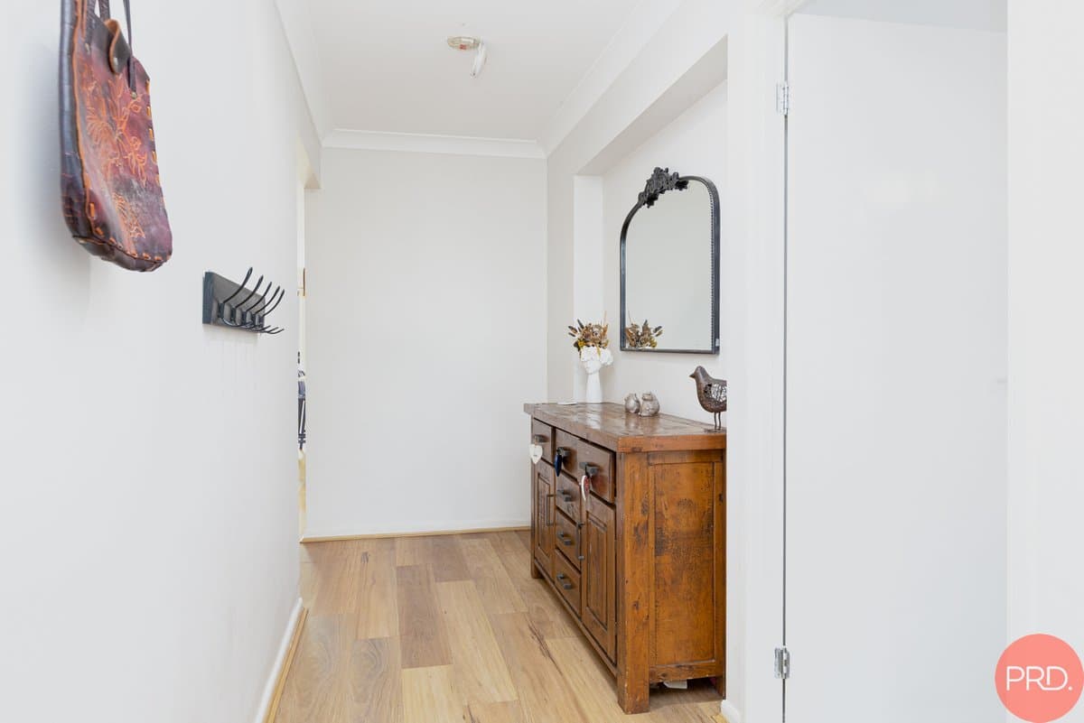 35 Sapphire Drive, RUTHERFORD NSW 2320, Rutherford - Thumbnail 8