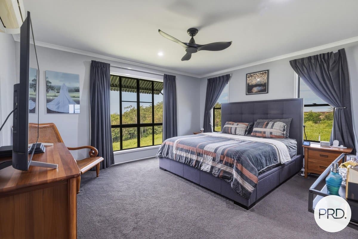 38 Seaview Court, SARINA QLD 4737, Sarina - Thumbnail 8