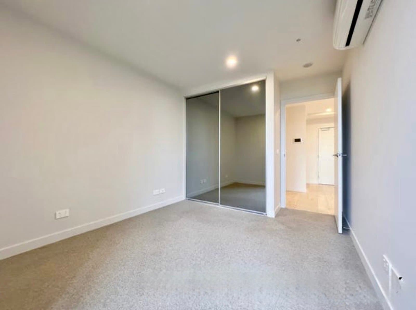 207/999 Whitehorse Road, Box Hill, Box Hill - Thumbnail 4