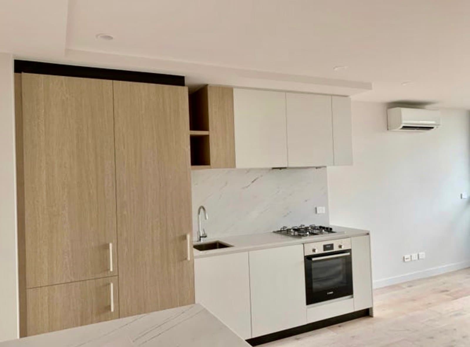 207/999 Whitehorse Road, Box Hill, Box Hill - Thumbnail 5