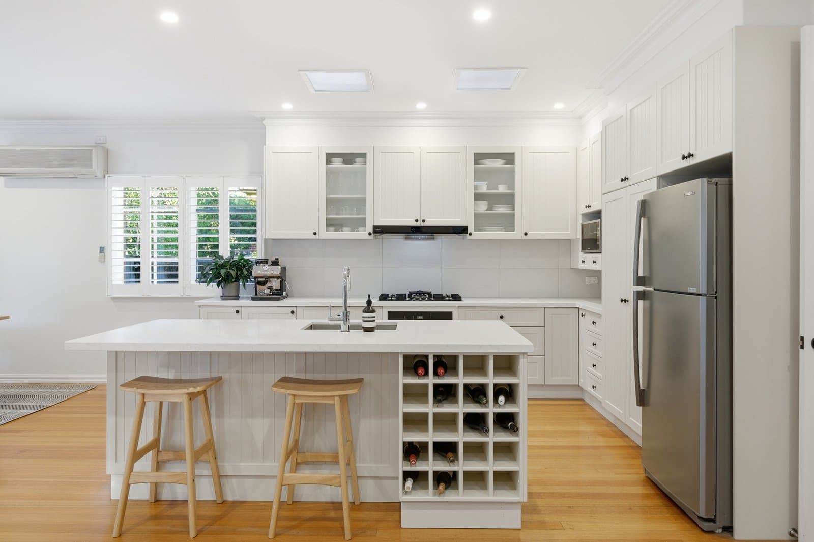 82 Murray Drive, Burwood, Burwood - Thumbnail 3