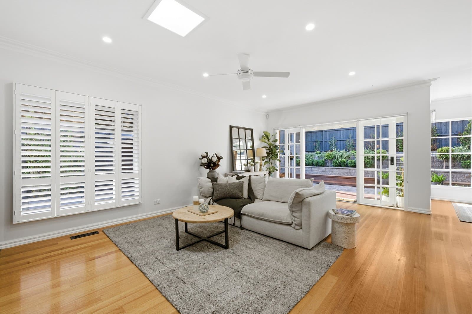 82 Murray Drive, Burwood, Burwood - Thumbnail 4