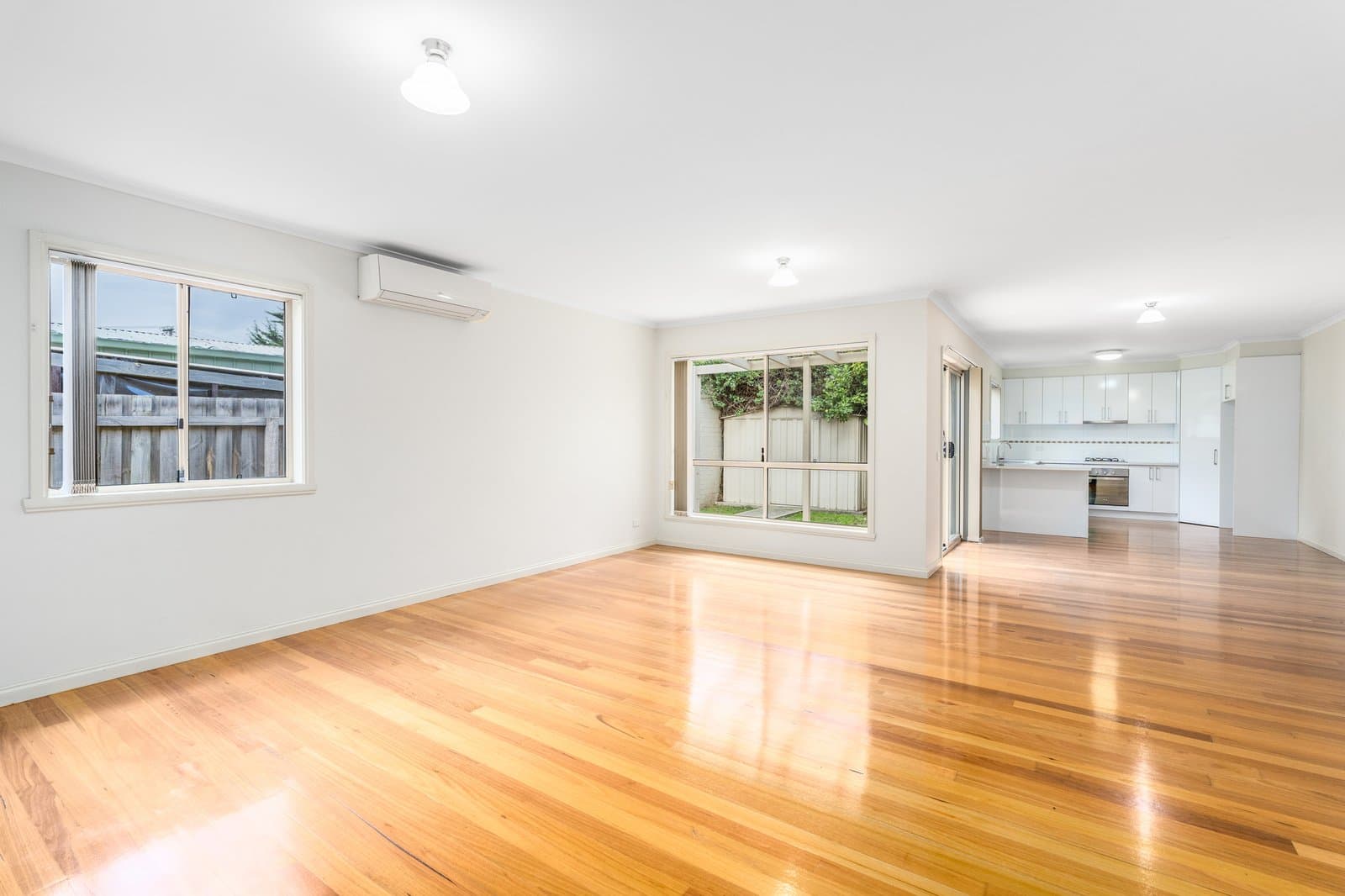 2/33 Polwarth Crescent, Belmont, Belmont - Thumbnail 2